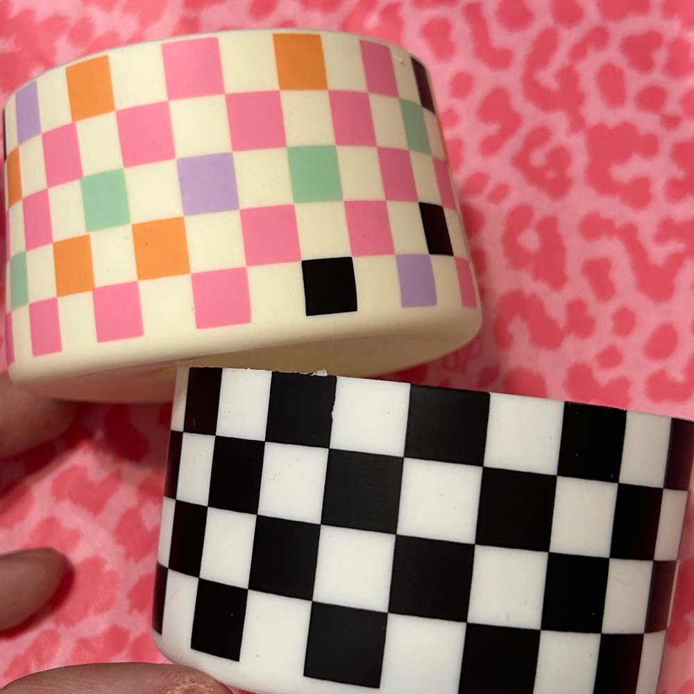 Checkered Patterned Tumbler Boots - Picture 2 of 2